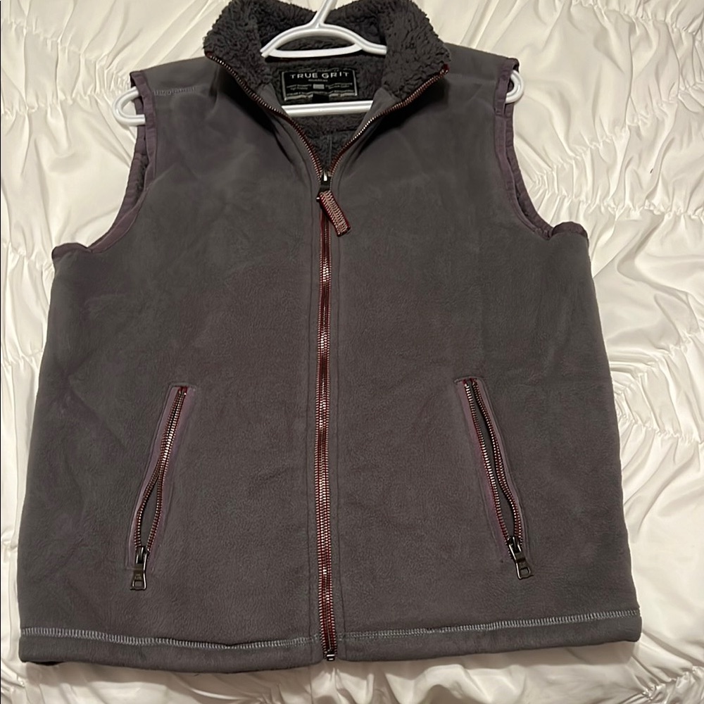 True Grit Men's Gray Fleece Vest